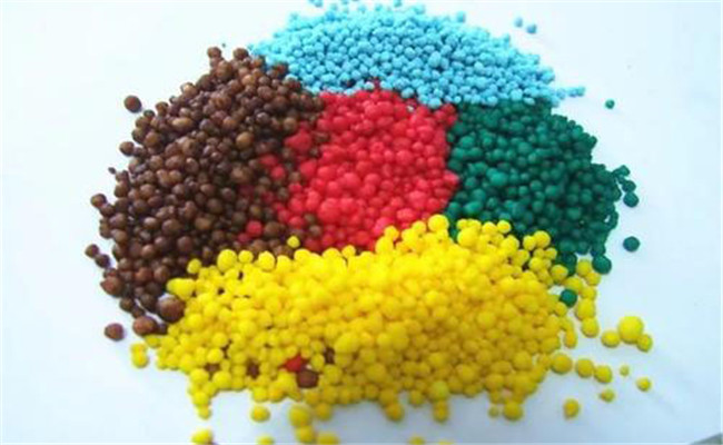 常用氮肥的成分、性質(zhì)和施用要點